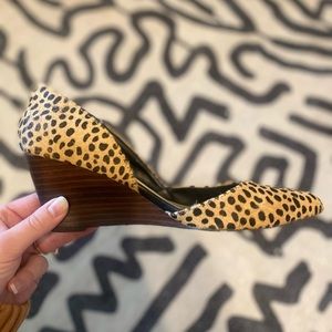Pointed Toe Cheetah Wedges